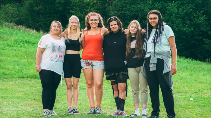 Ako tínedžerom po strate blízkeho ponúknuť letný terapeutický tábor